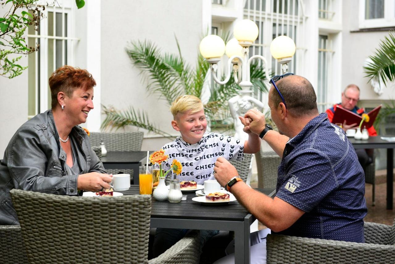 Hotel Alexandra Plauen Exterior photo